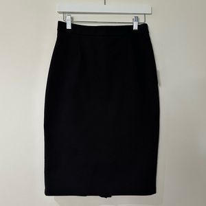 Black pencil skirt - size medium